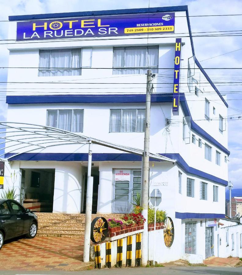 Hotel La Rueda Sr Barbosa  Exterior photo
